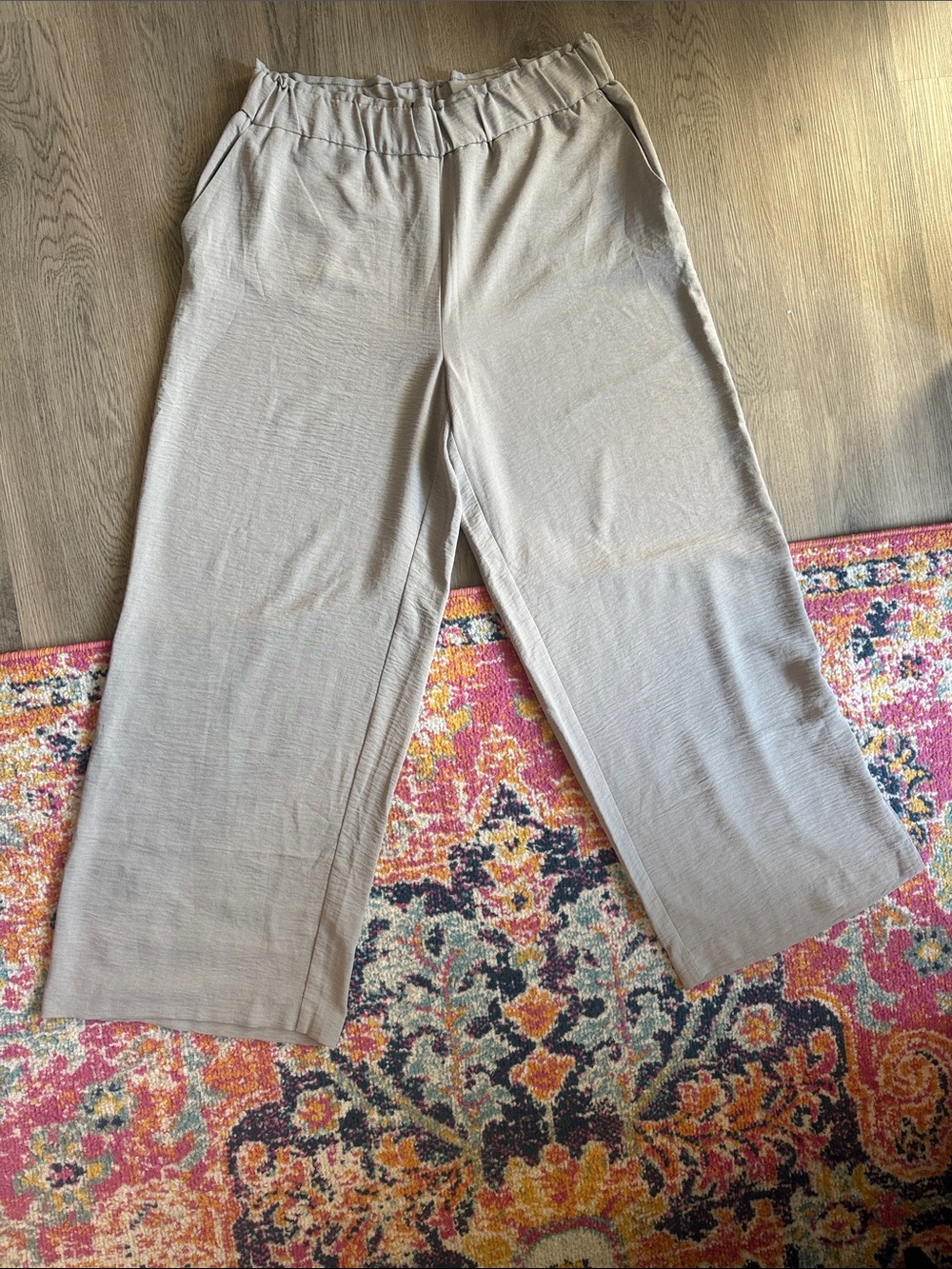 Relaxed Grey Wide-Leg Pants
